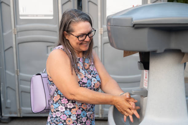 Best Portable toilet rental cost  in Bradley Gardens, NJ