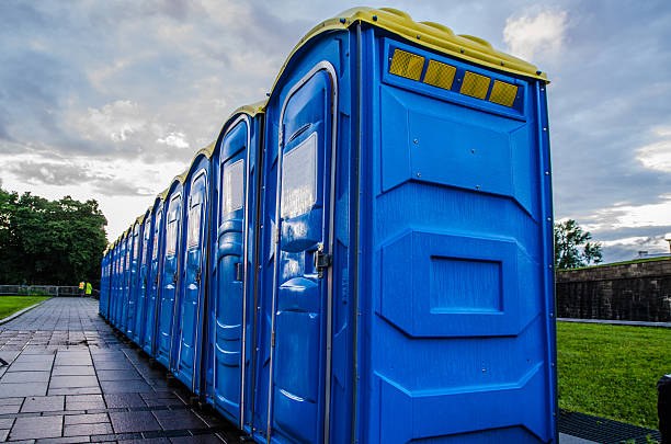 Portable Toilet Options We Offer in Bradley Gardens, NJ